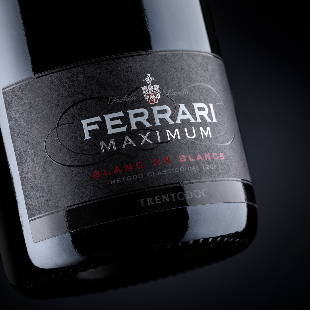 FerrariTrento's tweet photo. The unmistakable style of our Blanc de Blanc, the fruity fragrance of our Rosé and the full-bodied taste of our Demi Sec.
The Ferrari Maximum Line is an engaging experience to be enjoyed and shared.
Back #ToTheMaximum #FerrariTrento https://t.co/26ciUxIpny