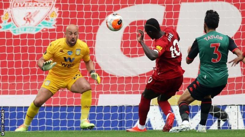 Sonjahaha's tweet photo. #PremierLeague #Football Week 34 action kicks off in under an hour with #CRYCHE & #WATNOR, here's my notes of the weekend, Week 33 - including the best & worst goalkeeping! #NORBHA #LEICRY #MUNBOU #WOLARS #CHWAT #BURSHU #NEWWHU #LIVAVL #SOUMCI #TOTEVE
https://t.co/EuRyhfxmFS https://t.co/IJKTy8hB76