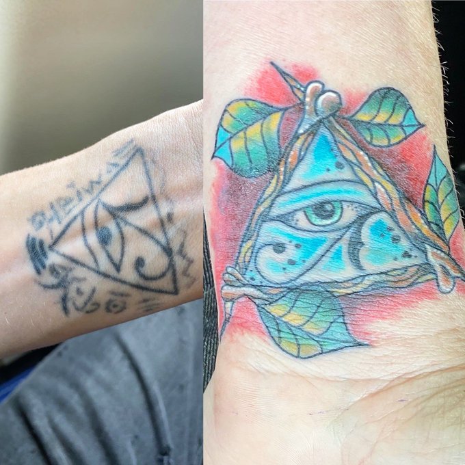 #coverup #tattoo #eyeofra #loving  Super happy woth how my cover up came out, was def needed! https://t<a href="/tag/coverup"class="tags">#coverup</a><a href="/tag/tattoo"class="tags">#tattoo</a><a href="/tag/eyeofra"class="tags">#eyeofra</a><a href="/tag/loving"class="tags">#loving</a>