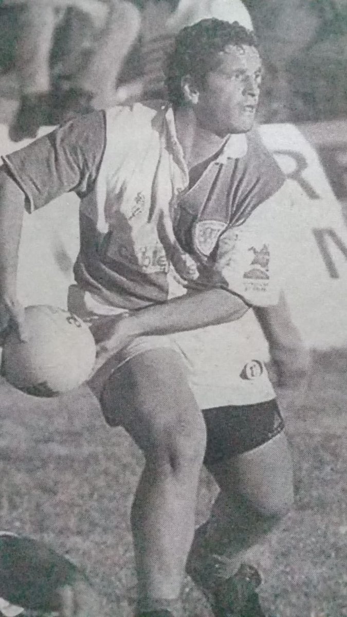 GyTrugby's tweet photo. Albos de colección 🥇
#KutyMartinez Un crack. De nuestros mejores jugadores en la larga y rica historia.
Quien tuvo la dicha de verlo o compartir una cancha con él saben de que hablamos. 
Al apodo de "Único", por sus genialidades dentro de la cancha, se lo nombraba en el Club. https://t.co/IXu9y5igp4