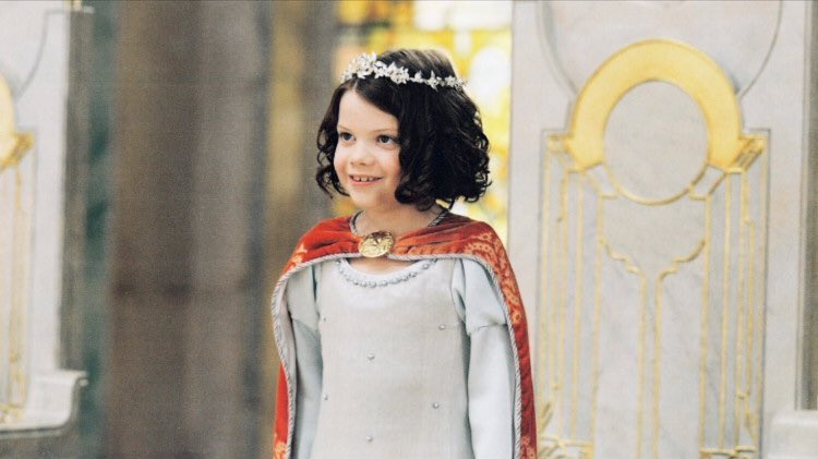 TheHPfacts's tweet photo. The Pevensie as the founders of Hogwarts is my favorite crossover⚡️ https://t.co/LtILBon3s6