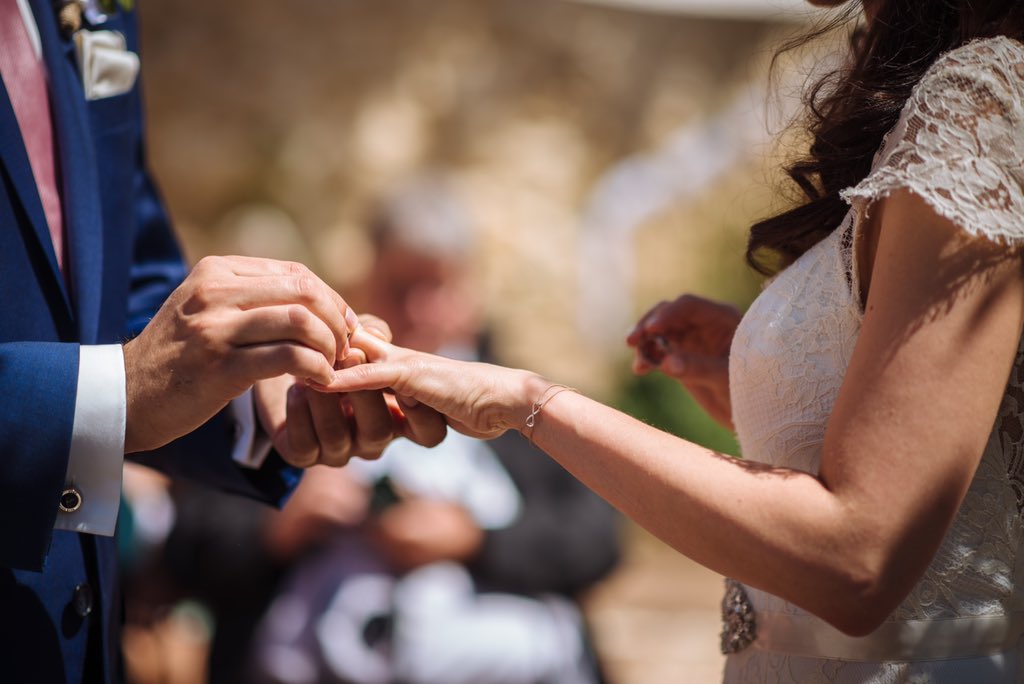 HadleyStudio's tweet photo. Fun loving hot sunny wedding of Martin &amp; Johanna at the fabulous Casa Felix outside of Sitges back in 2015  Such a gorgeous fun loving couple 😍
.
.
Wedding Organizer: @PearlSandals 
Wedding Venue: Casa Felix https://t.co/8Py47LowkB