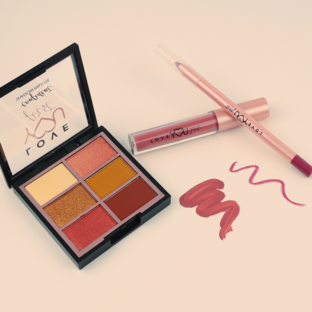 lyfmakeup's tweet photo. Treat Yo'Self and go on https://t.co/6Fbsu5mE5A and get yourself a new eyeshadow palette and a lip kit 😉 #beautyislyf https://t.co/0g7wjVSS3p