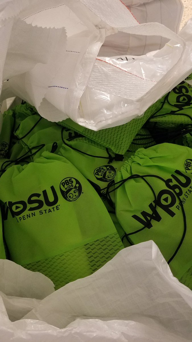 TNG_AmandaGrove's tweet photo. @TyroneEagleEye Pick up breakfast and lunch this Thursday at the HS for a Grab and Go Activity Bag! Thanks WPSU &amp; PDE! https://t.co/ndS1N1edul