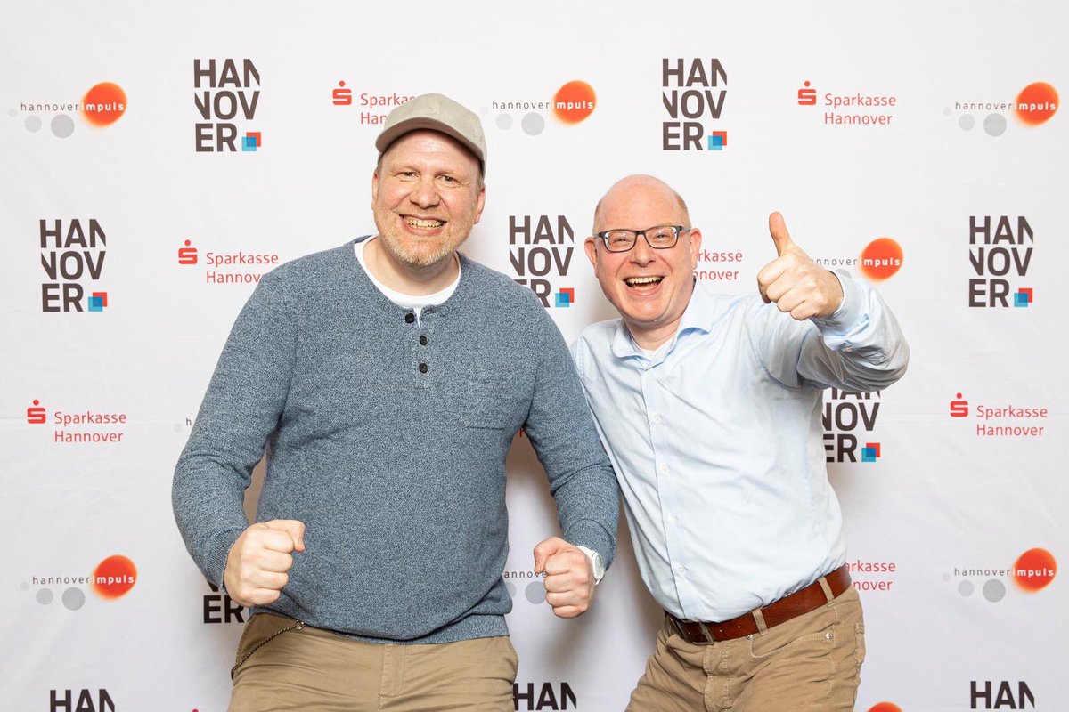 hannoverimpuls's tweet photo. TATAAAA! Und jetzt steht es fest! Gewinner des Hauptpreises (1. Platz) sind die Gründer von airstier technology mit ihrer Idee einer energieeffizienten E-Maschine. Das Team erhält dafür 36.000 Euro. Herzlichen Glückwunsch!!! #startupimpuls #startupcityhannover https://t.co/0fp7hKoXVE