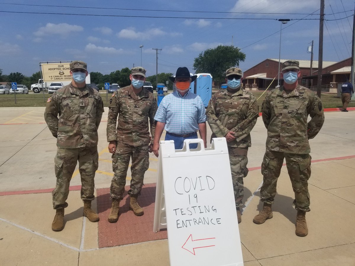 JarrellTxPD's tweet photo. Mayor Bush got his test today at Jarrell Middle School - we encourage you to take advantage of this FREE testing. Thank you to the TDEM and Texas National Guard for putting this testing together along with Williamson County OEM and Jarrell ISD. https://t.co/05z8deLD25