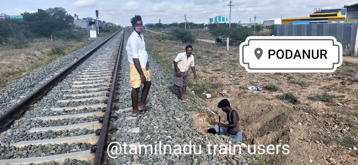 TrainUsers's tweet photo. #Electrificationwork  
போத்தனூர் - பொள்ளாச்சி ரயில் பாதை மின்மயமாக்கல் பணி துவக்கம் : 
முதற்கட்டமாக மின் கம்பம் அமைக்க குழி வெட்டபடுகிறது 
PC:shivamohan #pothanur - #pollachi section https://t.co/XOSPyNLRoy