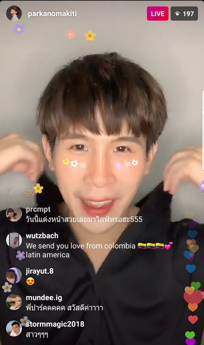 Nicky23241628's tweet photo. Discussing skincare or his make up from b4 I believe If i have it right, (Correct me if im wrong) please (@ParkPlanett) I see kissable lips on the way out thanks #PPark
#เชื่อใจป๊าก https://t.co/40NlpIhvkz