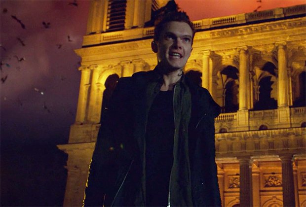 <a href="/GlobalShadows1/">Global Shadowhunters</a> In season 4 Simon will find a new boyfriend in Edom? 🤔
#SaveShadowhunters #Shadowhunters