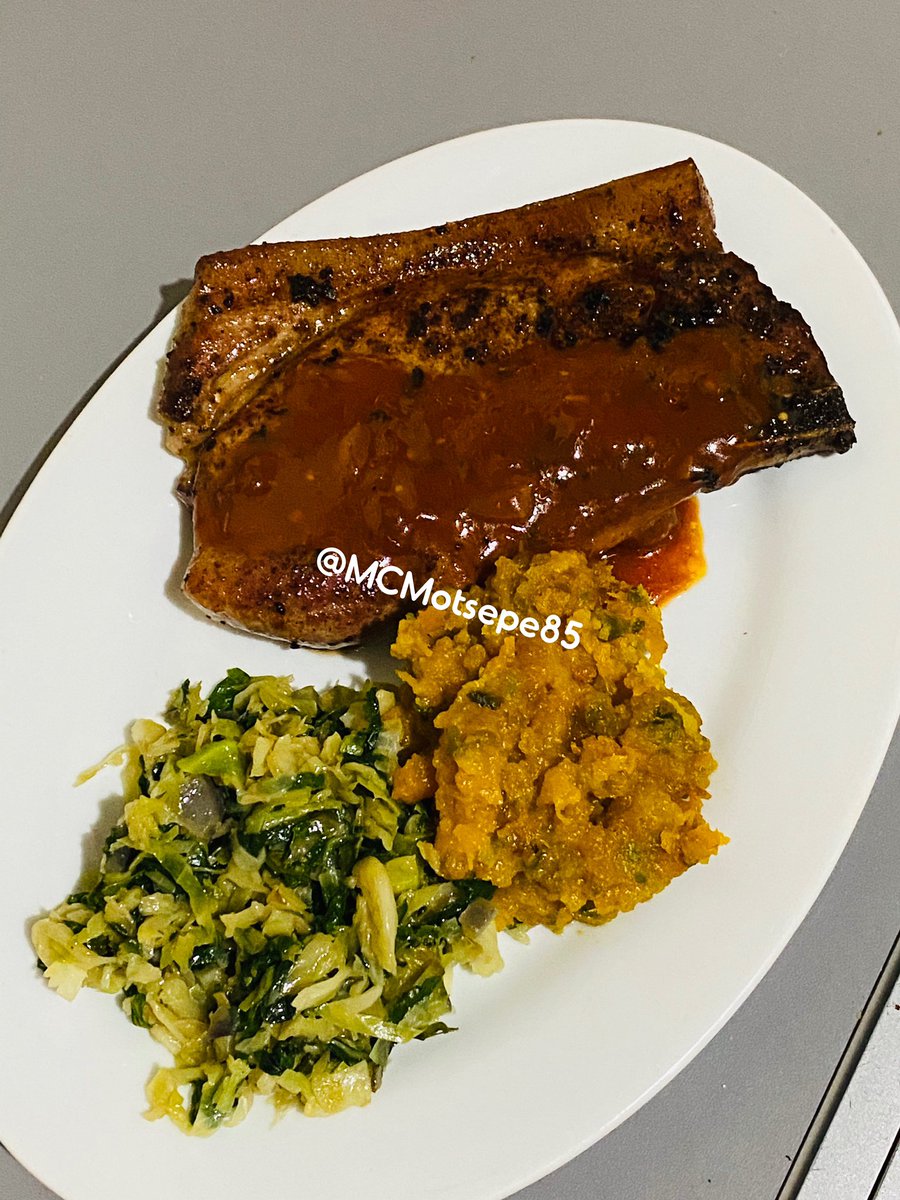 MCMotsepe85's tweet photo. On #Day103ofLockdown I made SautΓ©ed Cabbage & Spinach with Pumpkin & Pork with a dash of relish
Let me dine as I watch
#SkeemSaam https://t.co/78GZTqxRmA