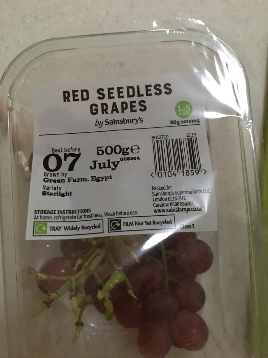 emmajg121's tweet photo. @sainsburys sadly our grapes weren’t the seedless grapes we thought we’d brought! https://t.co/3foO56G9JY