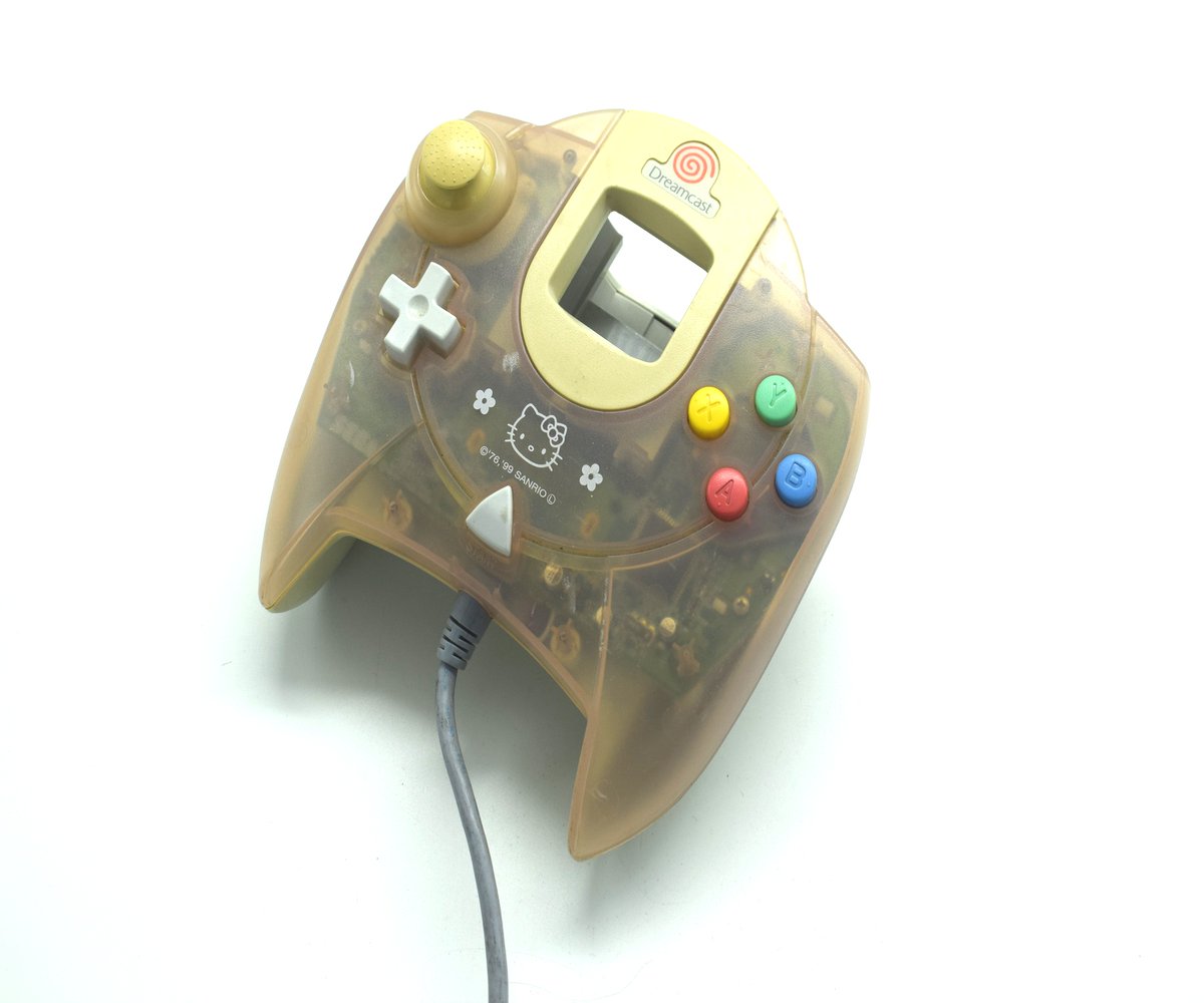 BaxtrosL's tweet photo. Hello Kitty Dreamcast Controller! Pretty rare piece of kit. Any Hello Kitty Fans out there?⁣
⁣
#hellokitty #hellokittydreamcast #sega #gamegear #segaretro #sonic #sonicgamegear #gamegearnerd #gamegearretro #segagenesis #segasaturn #segadreamcast #segahandheld https://t.co/v4JJHwCcZl