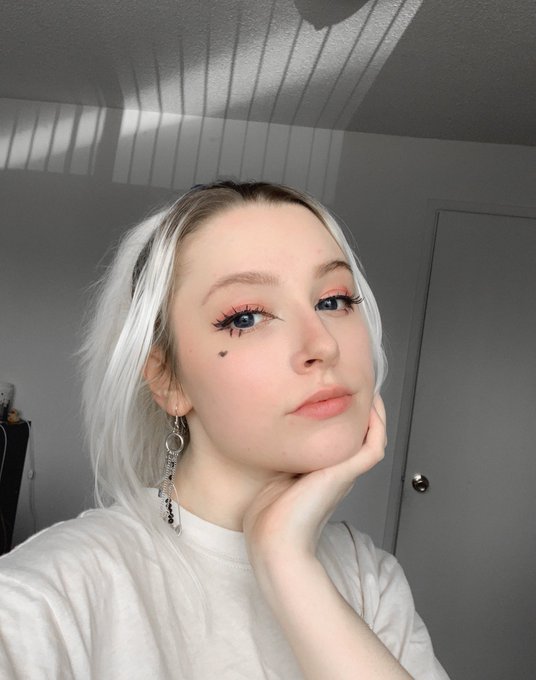 ♡ My Links ♡  Onlyfans: https://t.co/Gu3eCASNvL  Instagram: kai.thulu  Snap: kaithulu  More: https://t