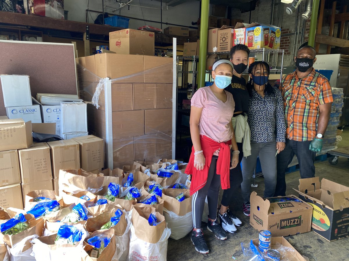 GetShiftDoneOrg's tweet photo. Get Shift Done for the DMV is proud to partner with @BreadfortheCity to help distribute food to hungry Americans in our nation's capital. In May, their team was able to give over 14,000 bags of food and is working hard to donate 400-500 bags per day in July. Talk about hustle! https://t.co/ob3Hb7Vte7