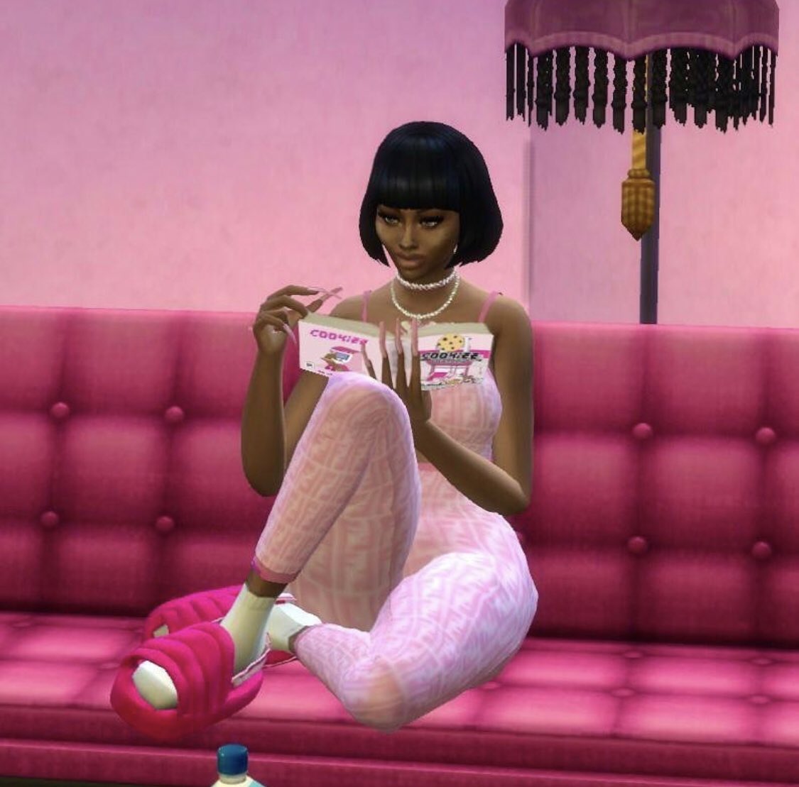 BAYYAGENCY's tweet photo. Meet our creative genuis, Bayyeisha 💘✨ https://t.co/V17vBue2J6