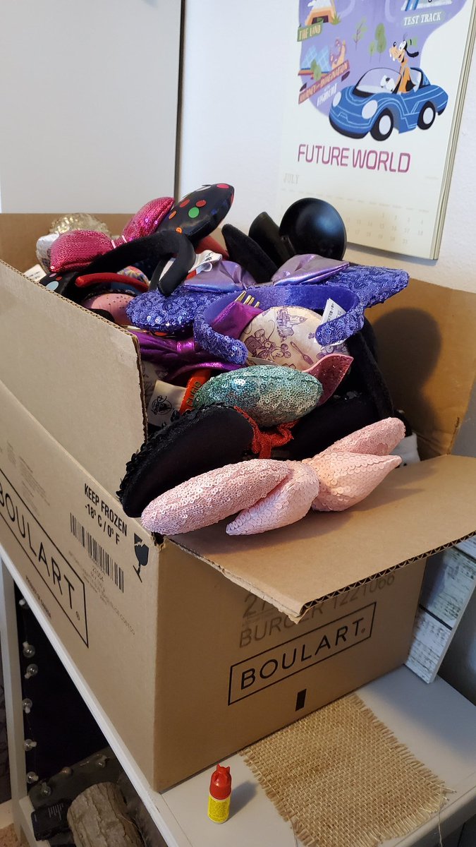 theBeccaRobins's tweet photo. When you can't fit all of your ears into one box when moving... #DisneyProblems #Disney #DisTwitter #DisneyMagicMoments #DisneyAddict https://t.co/wOiNBq5FnE
