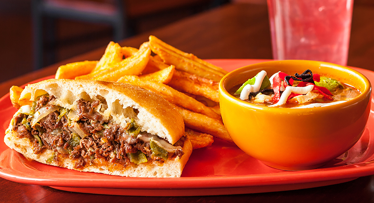 AngryOwlGrill's tweet photo. $9.99 Lunch Combos until 3pm Weekdays! Come on over &amp; Stuff Your Beak! #ElPasoTX #ElPaso915 #OwlGood #ElPasoOwned #ElPasoLocal https://t.co/VPknsjycJB