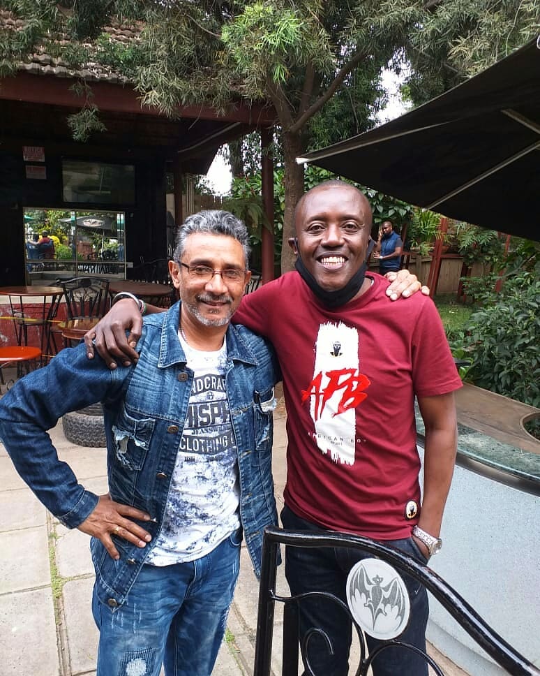 ElvisNyaruri's tweet photo. More than grateful to my Cousin @onkendi12 for that powerful intro.Quite a successful meeting, too bad I couldn't makeit, but shoutout to my manager 'George Keith' for representing me.
Anyway, New Music loading in A few!!!

#GichagisWhereILongToBe #Gichagi #MainaAndKingangi https://t.co/1Ahi1XjLrh