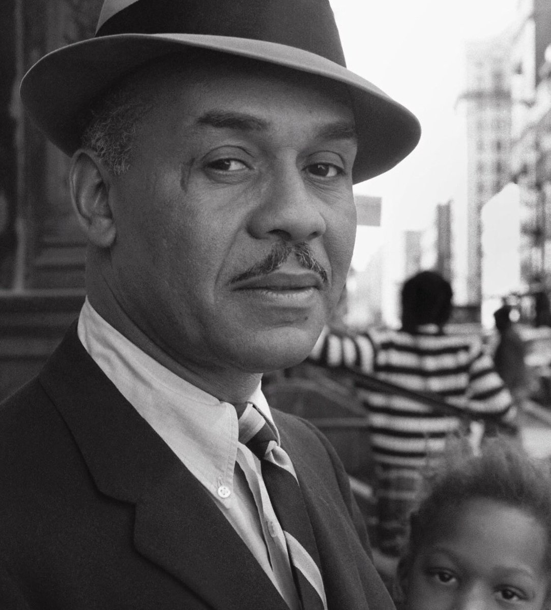“We do not bury the past, because it is within us.”

 —Ralph Ellison, Commencement Address at the College of William and Mary, 1972

#ralphellison #ralphellisonfoundation #monument #memory