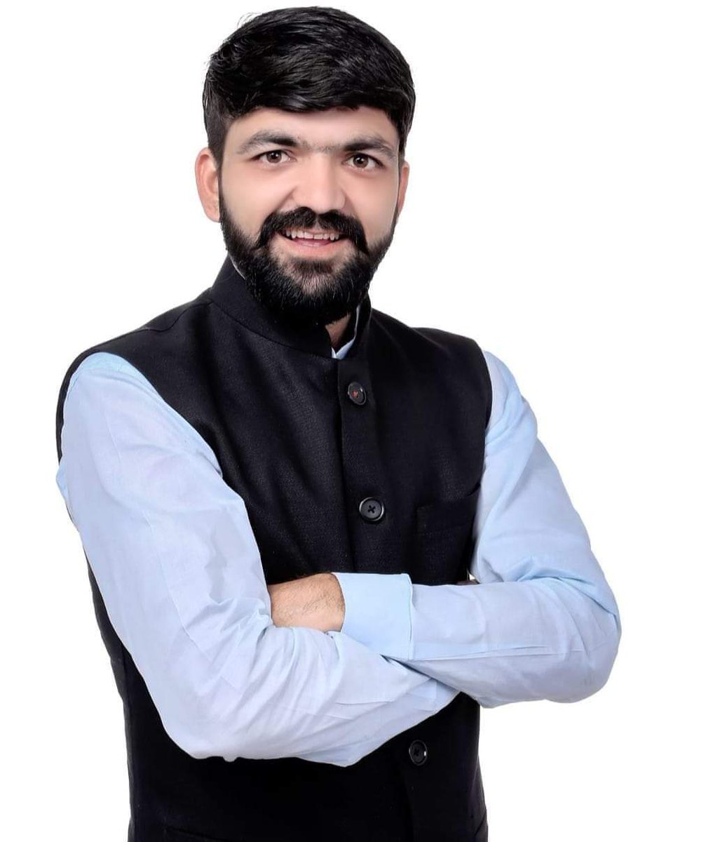 ukgCAFwWtMxDNJt's tweet photo. happy bdy рд╡реАрд░
@sandeepOlaRrbmu
@RandeepChoudhry
@kanhaiyakumar
#JaatKiBaat
#jaat_devta https://t.co/pILMbP2SfY