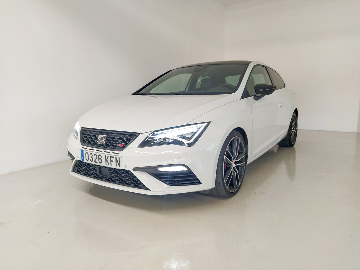 Autosi_es's tweet photo. ⚡ ¡¡¡NUEVA ENTRADA!!! 💥 Este fantástico León Cupra cargado de extras puede ser tuyo si te apresuras. ¡Pide una cita, siente sus 300cv! https://t.co/5W1gaf34RE