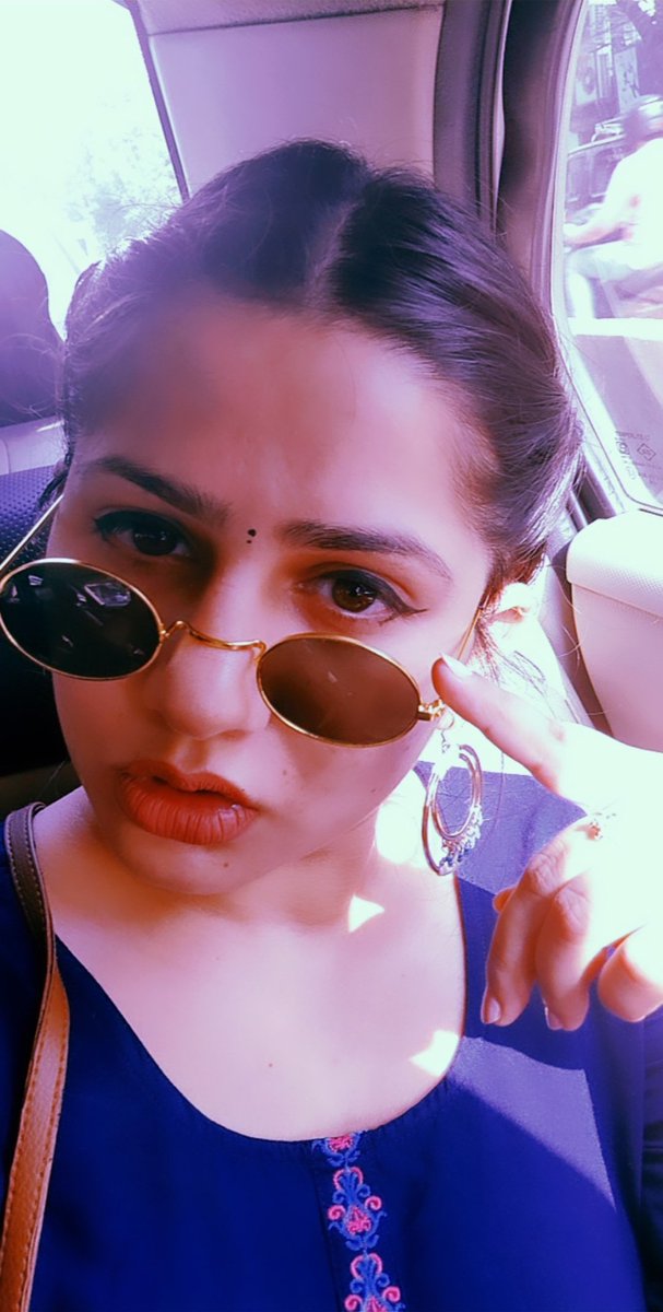 KatyuriP's tweet photo. #JhumkaTwitter ♥️ https://t.co/ZFojINcsfh