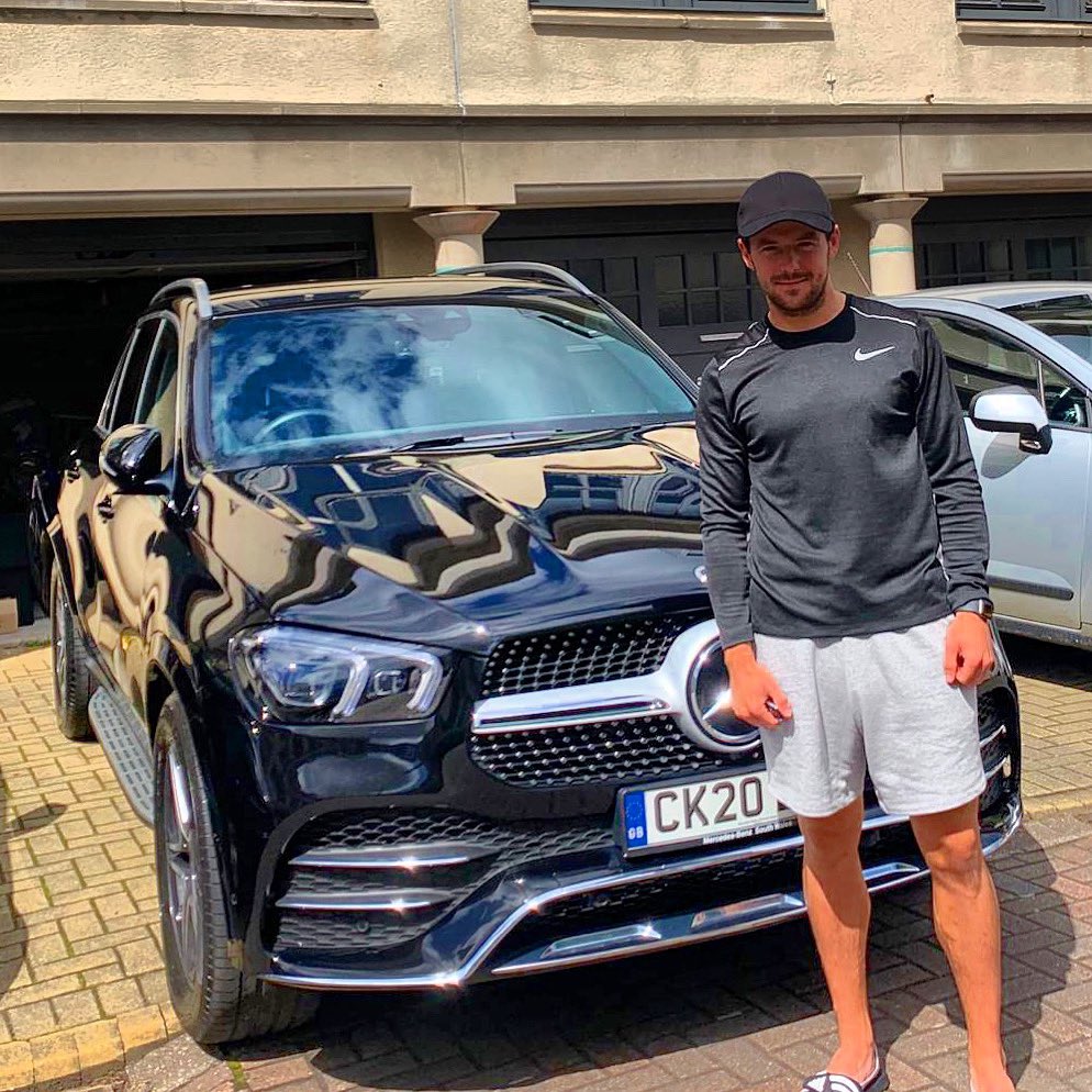 Another VIP client added to our huge portfolio! <a href="/sparkymcnulty/">Marc Mcnulty</a> of <a href="/ReadingFC/">Reading FC</a> has just taken delivery of his Brand New Mercedes GLE AMG Line SUV on a VIP deal! 

Congratulations on your new car Marc and thanks for coming to Platinum Executive Group 👍🏻