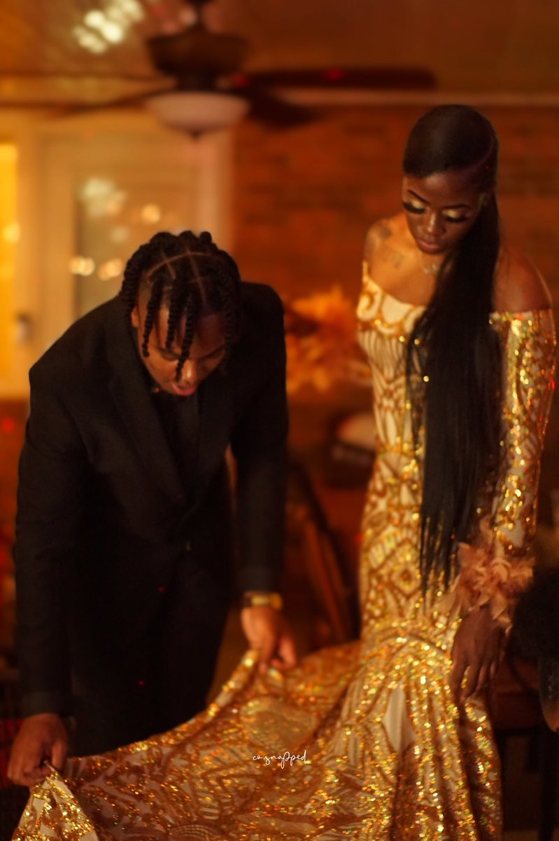 PsychoticBliss_'s tweet photo. Prom client in gold sequin gown ✨
Follow @promgownsbykiwi on IG #QuarantineProm #Prom2020 #PromGownsByKiwi https://t.co/4MqglSkIah