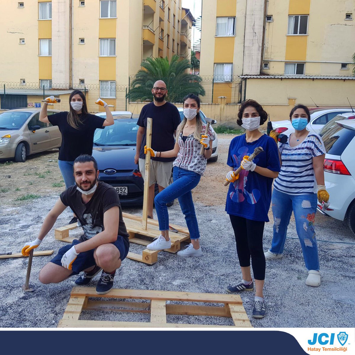 Yakında sizlerle paylaşacağımız projemiz için çalışıyoruz🔨

#jcihatay