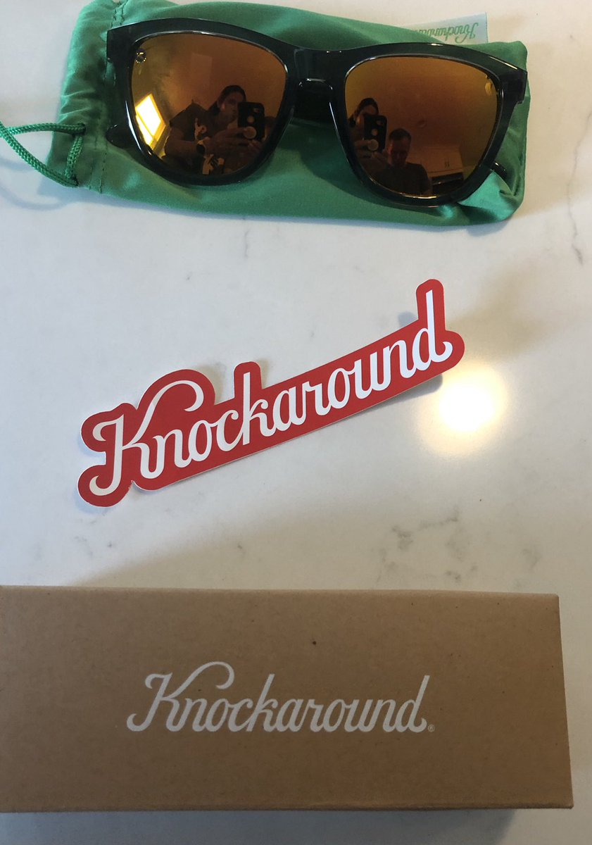 Mlcfitness1's tweet photo. Heading out for some sand and sun with my @Knockaround glssses! Use code: bibraveknocks5 for 20 percent off any pair
#bibchat #summerknocksbr #bibravepro https://t.co/NR0LO45pUq