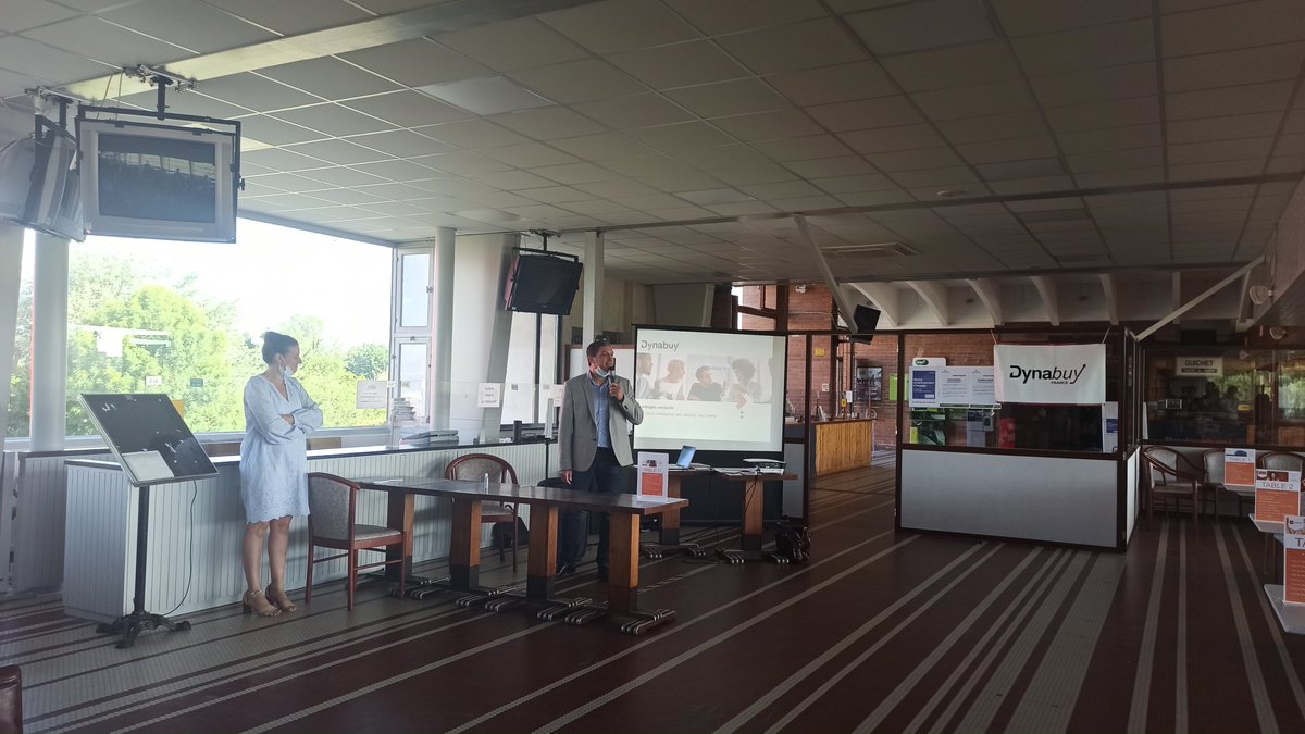 AS_Fievez's tweet photo. 🤩👉 Ce matin, j'ai participé à la #rencontre des dirigeants @dynabuy spécial "Garden Party" à l'@HippodromedAmie.
Un cadre atypique et super accueillant 🤗🏇 ! 
C'est toujours un plaisir de partager ces moments 😄👏.
🙏 ;-) Ravie d'avoir fait de nouvelles #rencontres. https://t.co/FIiRVBCY70
