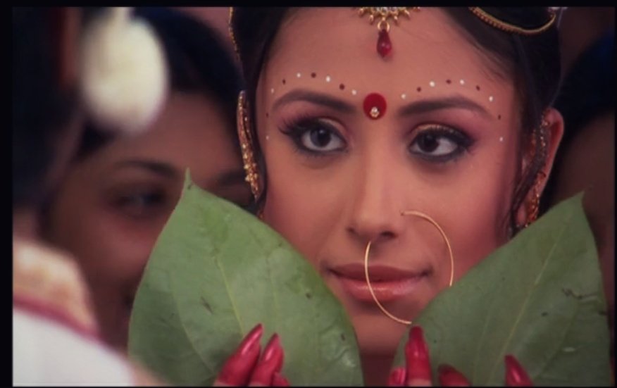 Most beautiful wedding scene.Anupriya as Bengali bride really mesmerizingAnd apna Harshu to hai hi handsomeBest Bengali dulha #HarshadChopda #AnupriyaKapoor #TereLiye #Bepannaah