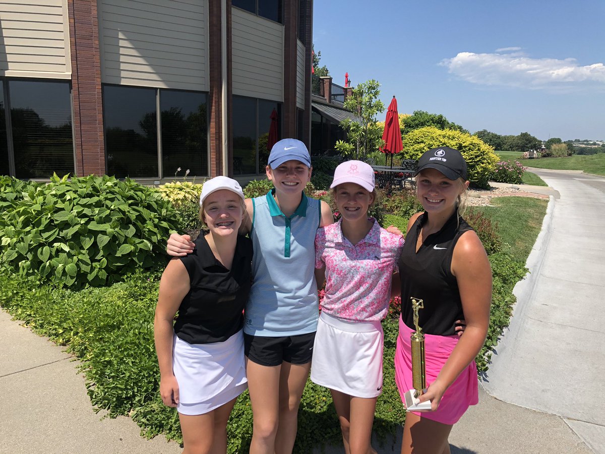 Championsomaha's tweet photo. Congrats Alexa! 9-Hole, Jr Club Champion!  It was a tight race between these 4 ladies. Low of 39 high of 42! @Championsomaha @NebraskaPGA @dneujahr @PGA @ASwerczek https://t.co/gXervK5apA