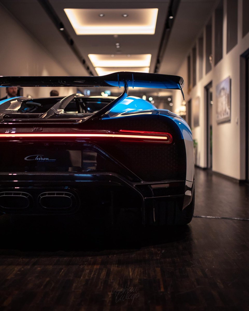 carpxrnpicx's tweet photo. Chiron Pur Sport || ig: @/krisculap https://t.co/Cz8jabIxZH