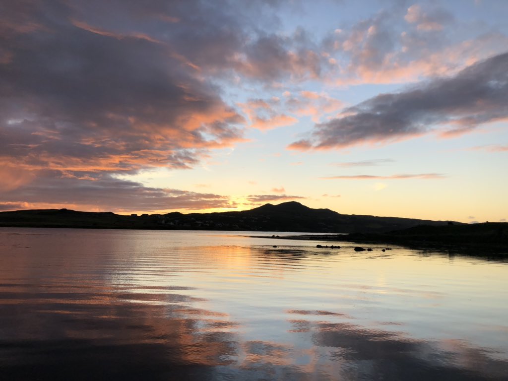 EithneHarley's tweet photo. Wonderful sunsets on Isle of Roy and Downings this evening #staycation #donegal #nowherelikeit https://t.co/FaQ574ASZD