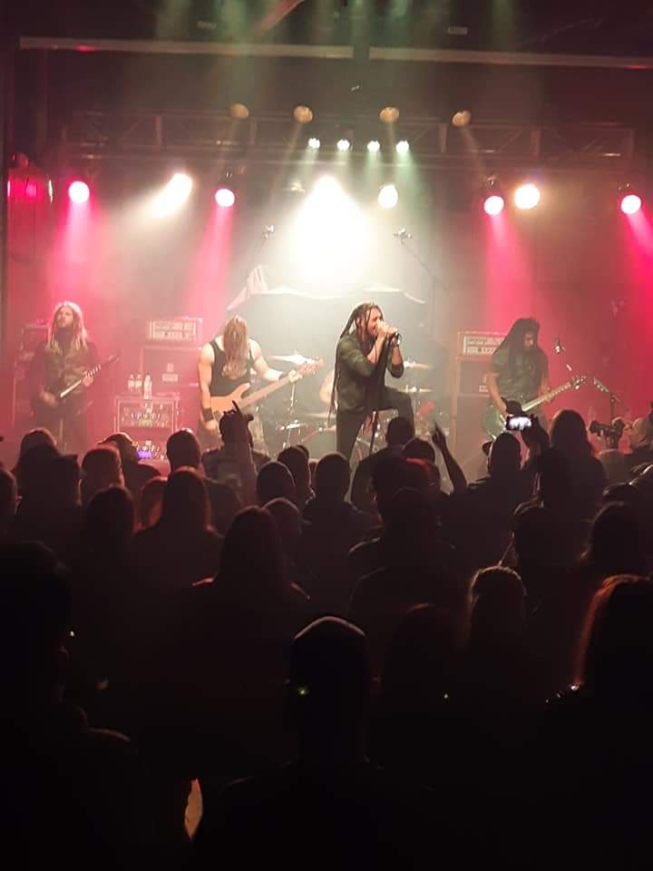 wyckedtruth519's tweet photo. Missing concerts!!!! The Last show i went to was @hellyeahband &amp;  @nonpoint last november. Prob my favorite show ever. #fuckcovid19 #TruthAddict #Nonpoint #Hellyeah https://t.co/L9rAPLmY1I