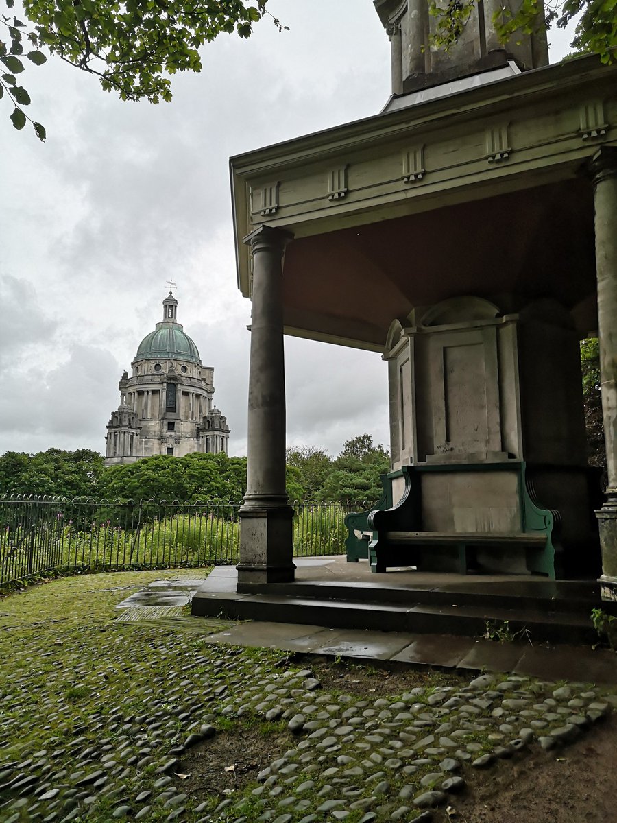 Today's adventure: meeting my best friend here, after over 7 months apart. 🖤