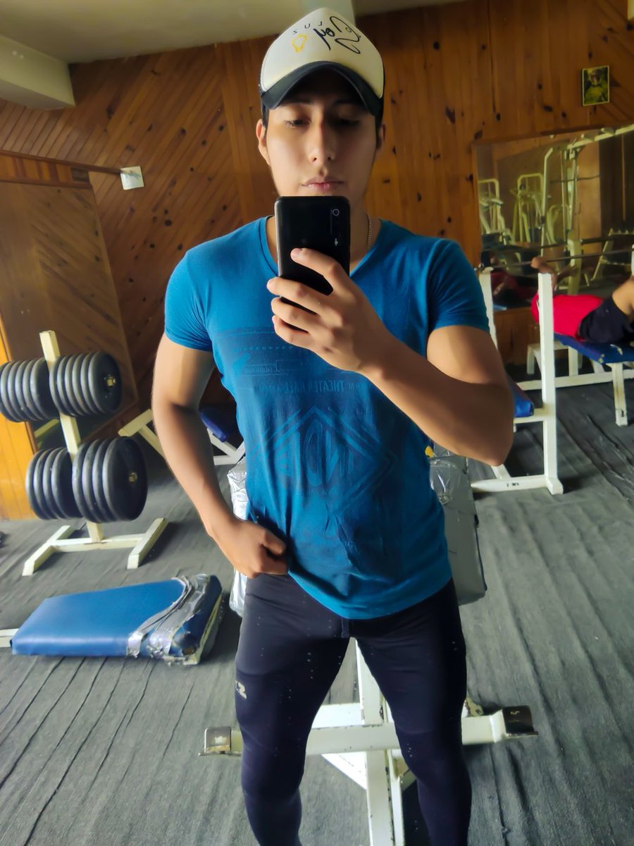 Erickmoralesfit's tweet photo. #gymencasa #rutinaencasa #posing #brazos  #modelofitness #motivaciongym #fitnessmodel #fitnessmotivation #fitnessaddict #fitnessjourney #fitnesslife #fithot  #fitnesslifestyle #vamospormas #estoapenasinicia #mensphysic https://t.co/fDiO1ZxaBZ
