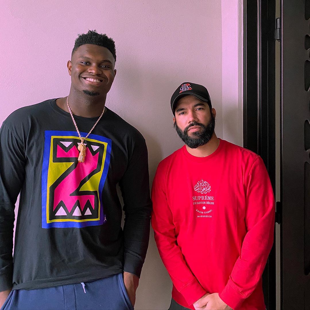 BleacherReport's tweet photo. Zion got his own custom Thanos chain 🔥

(via zofrost/IG) https://t.co/rO5YLwKyE0