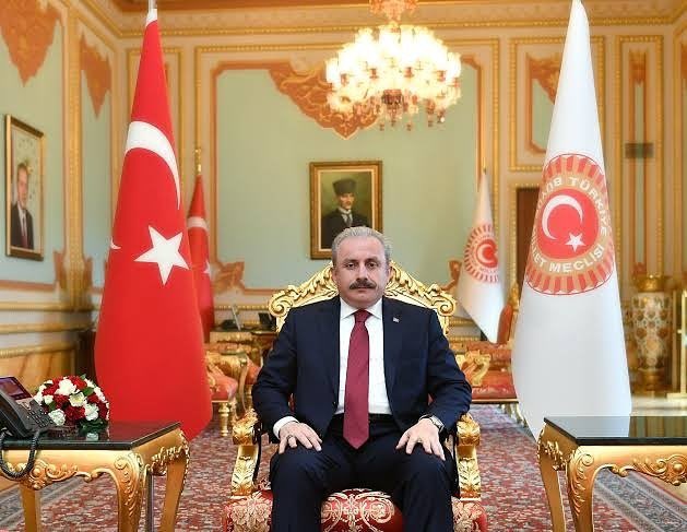 TBMM Başkanı Olarak Yeniden Seçilen Tekirdağ Milletvekilimiz Sayın <a href="/MustafaSentop/">Mustafa Şentop</a>’u Tebrik Ediyor, 
Ülkemiz Ve Milletimiz İçin Hayırlara Vesile Olmasını Diliyorum.