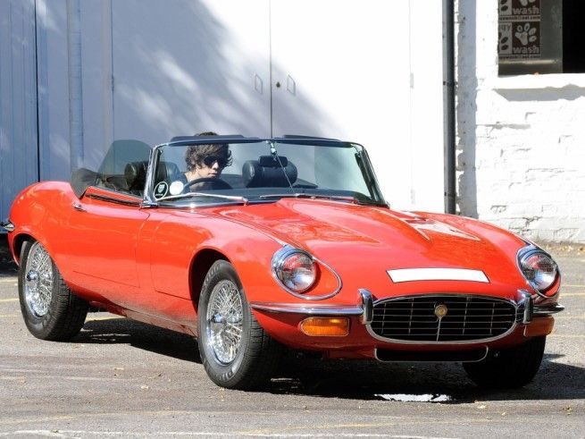 7Osloveontour's tweet photo. harry styles driving his vintage cars is something we can all agree on. https://t.co/3QtCeL18ae