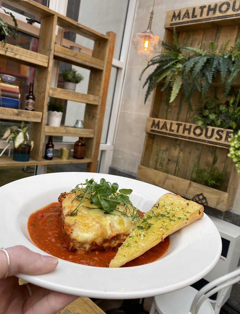 malthouse_the's tweet photo. You just can’t beat a delicious lasagne and garlic ciabatta to fight off the Tuesday blues! 🤩 what’s your rainy day comfort food? 🌧 https://t.co/lPeKhtUtGT