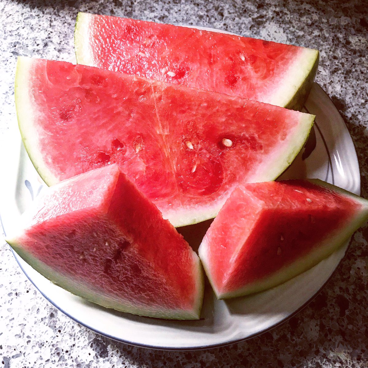 Carptorlocal's tweet photo. Nature’s treat! #delicious #refreshing #tasty #yummy #watermelon #fruit #food #foodie #eatlocal #localfood #supportlocal #TastyTuesday https://t.co/Lqeb8kRmQd