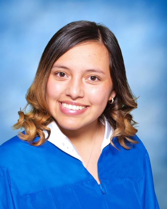SanElizarioISD's tweet photo. Presenting, ranked number 8 from the SEHS Senior Class of 2020 with a GPA of 99.632, Giselle Paloma Acevedo-Ceballos, and ranked number 7, with a GPA of 99.871, Efren Angel Garcia. Way to go!! #SEHStheBest #sehsclassof2020 #SEISDInspires https://t.co/TljJexYVBW