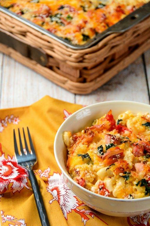 sharethepasta's tweet photo. It's #NationalMacaroniDay and we are celebrating with this decadent and delicious smoked mac ‘n’ cheese with ham recipe from #PastaFits! Will you be celebrating with a macaroni dinner tonight? https://t.co/WhJzoICI6K https://t.co/QGlYADZYtR