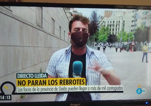 ampique's tweet photo. En @informativost5 te engañan. Su “Directo Lleida” está hecho desde el Hospital Clínic de Barcelona, calle Casanova https://t.co/S6WrcYGDxk