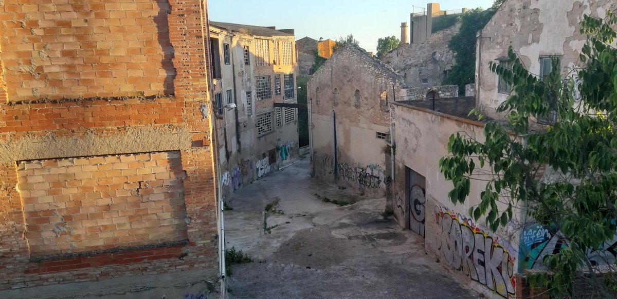 Imágenes para una partida postapocalíptica, perfectas para #EternEstiu de <a href="/Maquied/">Maqui Edicions</a> o Frágil de <a href="/YipiKa_Yei/">Yipi Ka Yei!!</a>