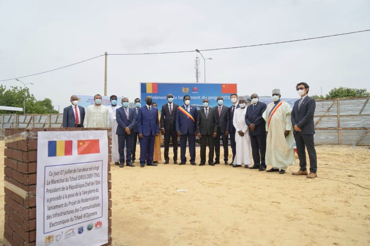 DrIdrissSaleh's tweet photo. Nous avons procédé ce matin au lancement du Projet de Modernisation des Infrastructures de TIC en posant la 1ère pierre d’un futur Data center Placé sous le Haut Patronage du Maréchal du Tchad ce projet ambitieux vise à accentuer le processus de développement par le biais des TIC https://t.co/cfvN01xuv3