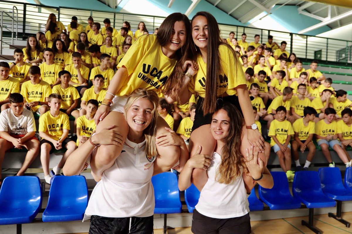 CAMPUS DE VERANO‼️
Ellas ya están listas para nuestros campus ¿Y tú? ✅ 

Solo nos faltas tú para poder disfrutar del mejor balonmano y en la mejor compañía 🤾🏼

Inscríbete en nuestra web
➡️ bit.ly/Campus_2020

¡Te esperamos! 😊

#️⃣ #AJBMSomosTodos