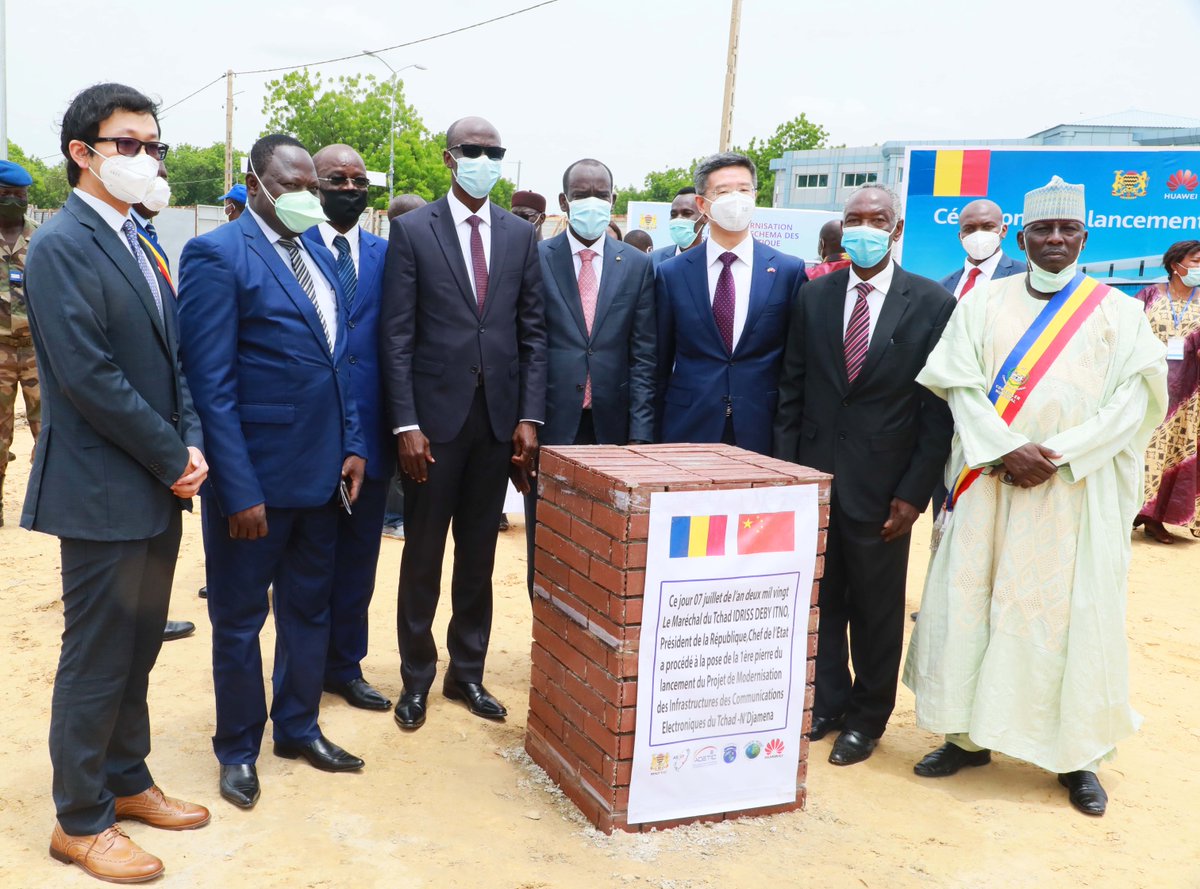 DrIdrissSaleh's tweet photo. Cet ambitieux projet est rendu possible grâce à la vision du Maréchal du #Tchad @IdrissDebyI et son homologue chinois Xi Jinping. Le montage financier est constitué d’un apport du gouvernement sur fond propre et compléter en partie d'un don et un prêt concessionnel d'@afreximbank https://t.co/fZ7SOmWpjN